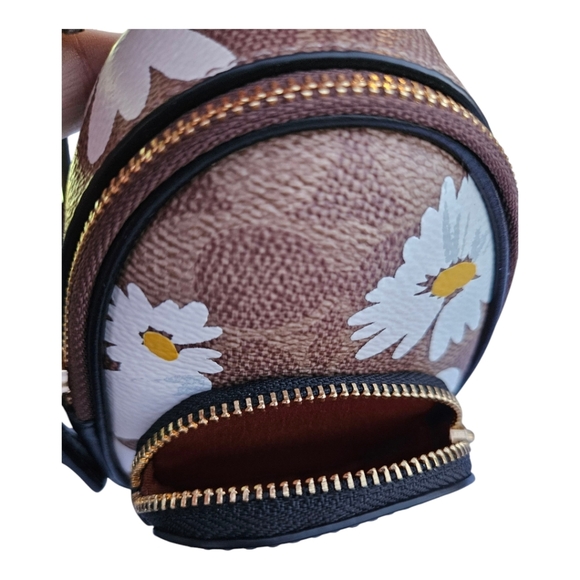 NWT Coach Mini Backpack Key Chain Charm with Daisy Print